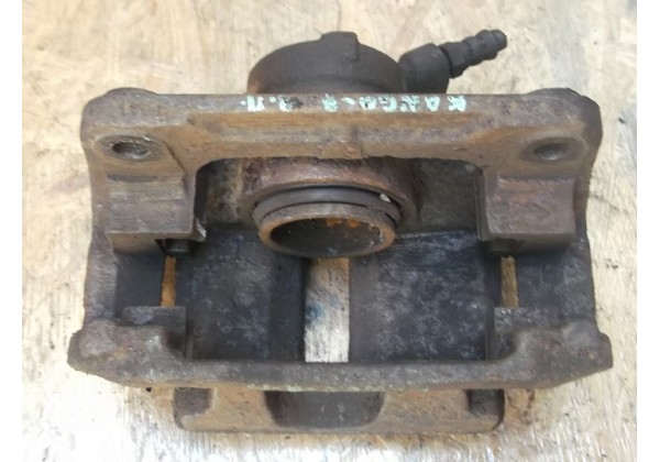 Супорт передній правий Renault Kangoo, 4х4